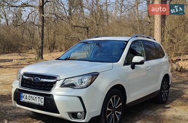 Позашляховик / Кросовер Subaru Forester 2016 в Києві