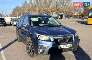 Позашляховик / Кросовер Subaru Forester 2018 в Дніпрі