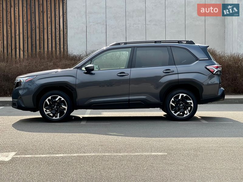 Внедорожник / Кроссовер Subaru Forester 2024 в Киеве