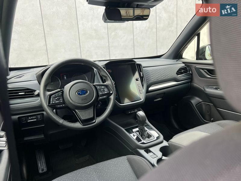 Внедорожник / Кроссовер Subaru Forester 2024 в Киеве