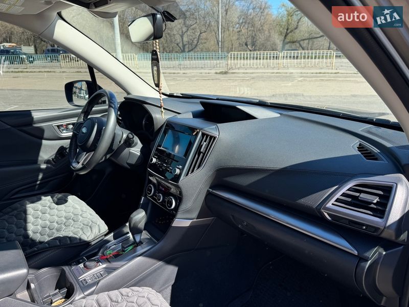 Позашляховик / Кросовер Subaru Forester 2020 в Дніпрі