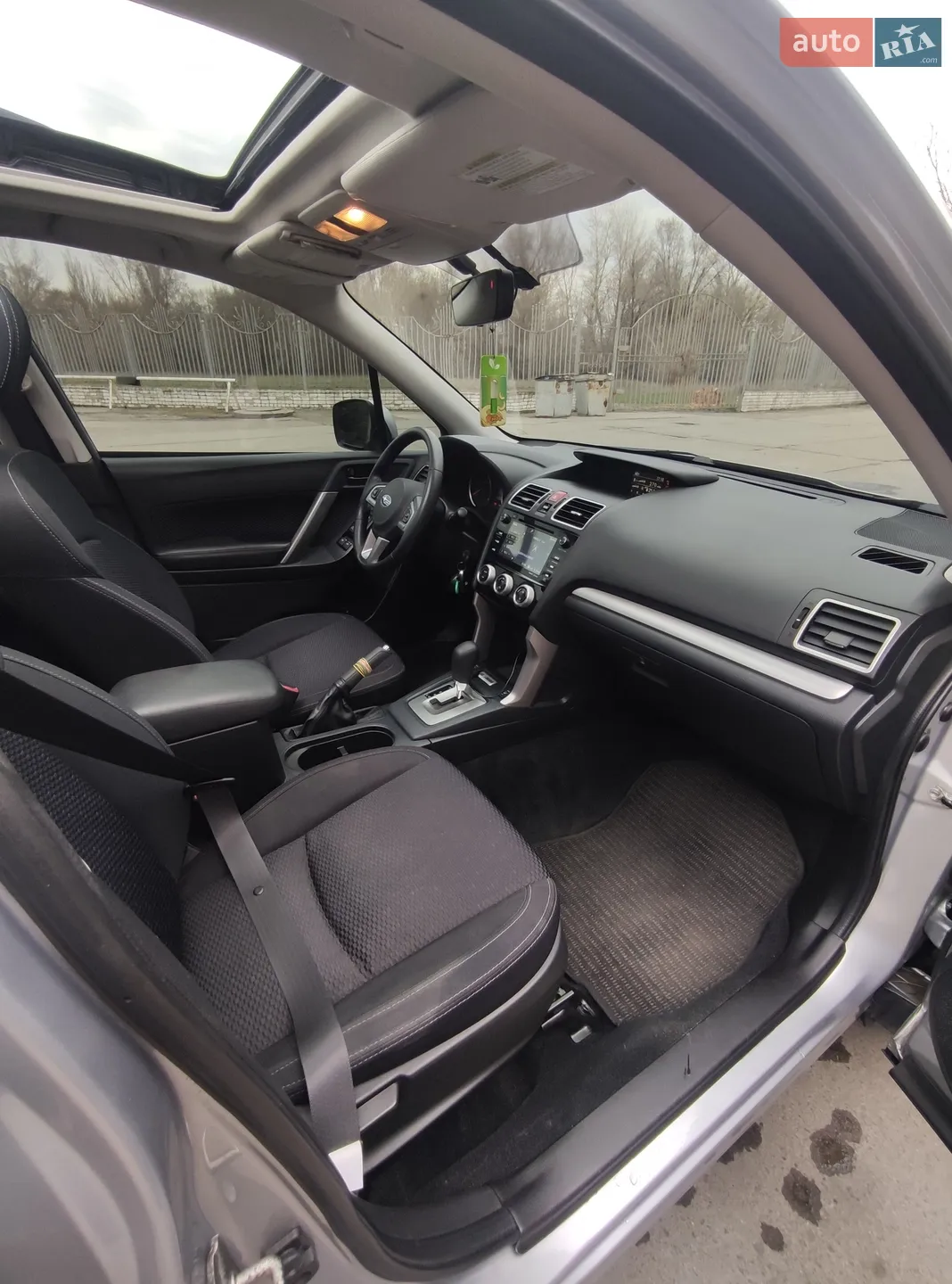 2017 Subaru Forester - мініатюра 14