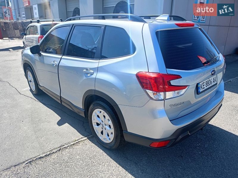 Внедорожник / Кроссовер Subaru Forester 2018 в Днепре