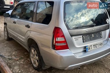 Внедорожник / Кроссовер Subaru Forester 2004 в Делятине
