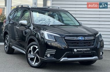 Внедорожник / Кроссовер Subaru Forester 2024 в Киеве