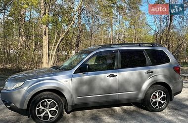 Внедорожник / Кроссовер Subaru Forester 2010 в Киеве