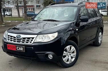 Внедорожник / Кроссовер Subaru Forester 2011 в Киеве