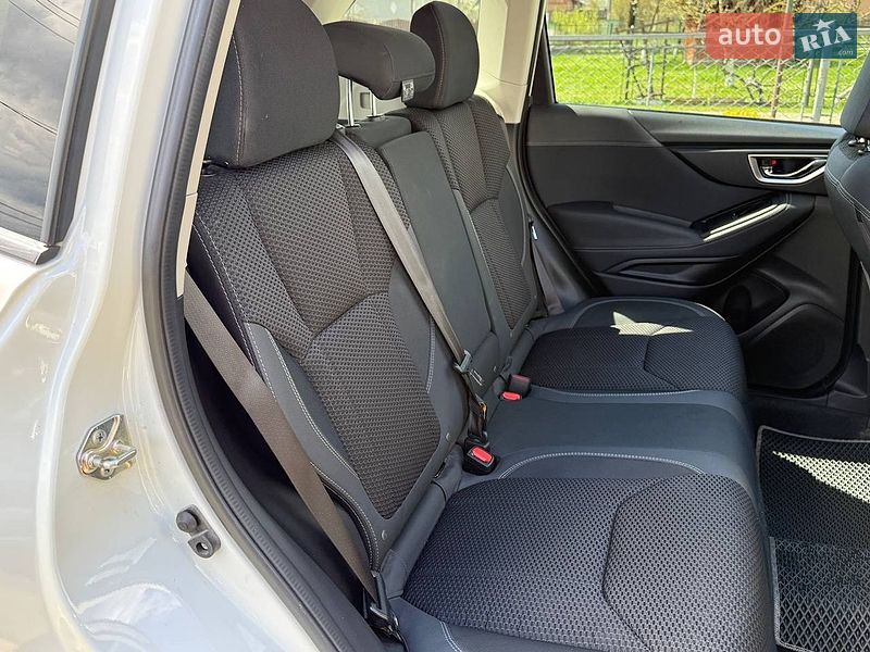 Внедорожник / Кроссовер Subaru Forester 2020 в Долине