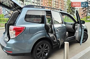 Внедорожник / Кроссовер Subaru Forester 2012 в Киеве