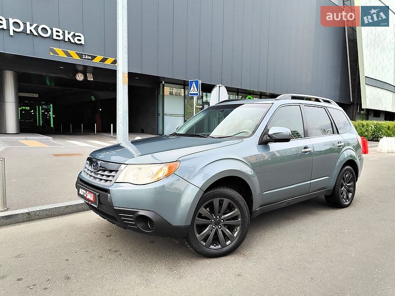 Внедорожник / Кроссовер Subaru Forester 2012 в Киеве