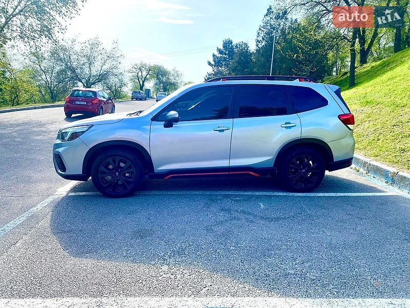 Позашляховик / Кросовер Subaru Forester 2019 в Дніпрі
