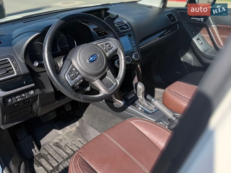 Позашляховик / Кросовер Subaru Forester 2017 в Одесі