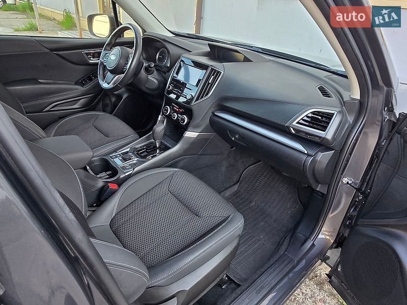 Позашляховик / Кросовер Subaru Forester 2021 в Броварах