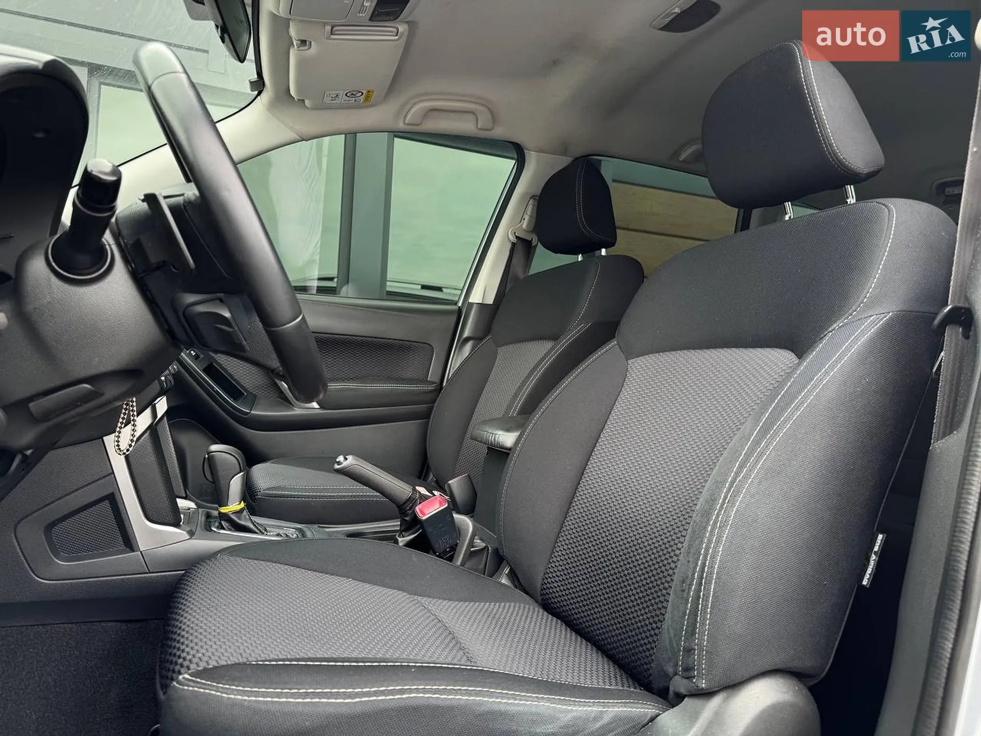 2016 Subaru Forester - мініатюра 32