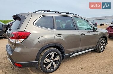 Внедорожник / Кроссовер Subaru Forester 2020 в Киеве