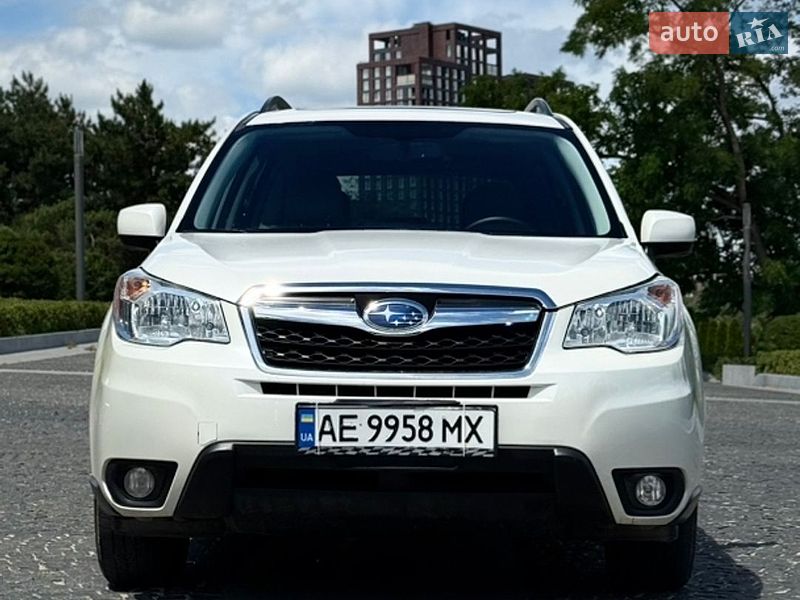 Внедорожник / Кроссовер Subaru Forester 2014 в Днепре