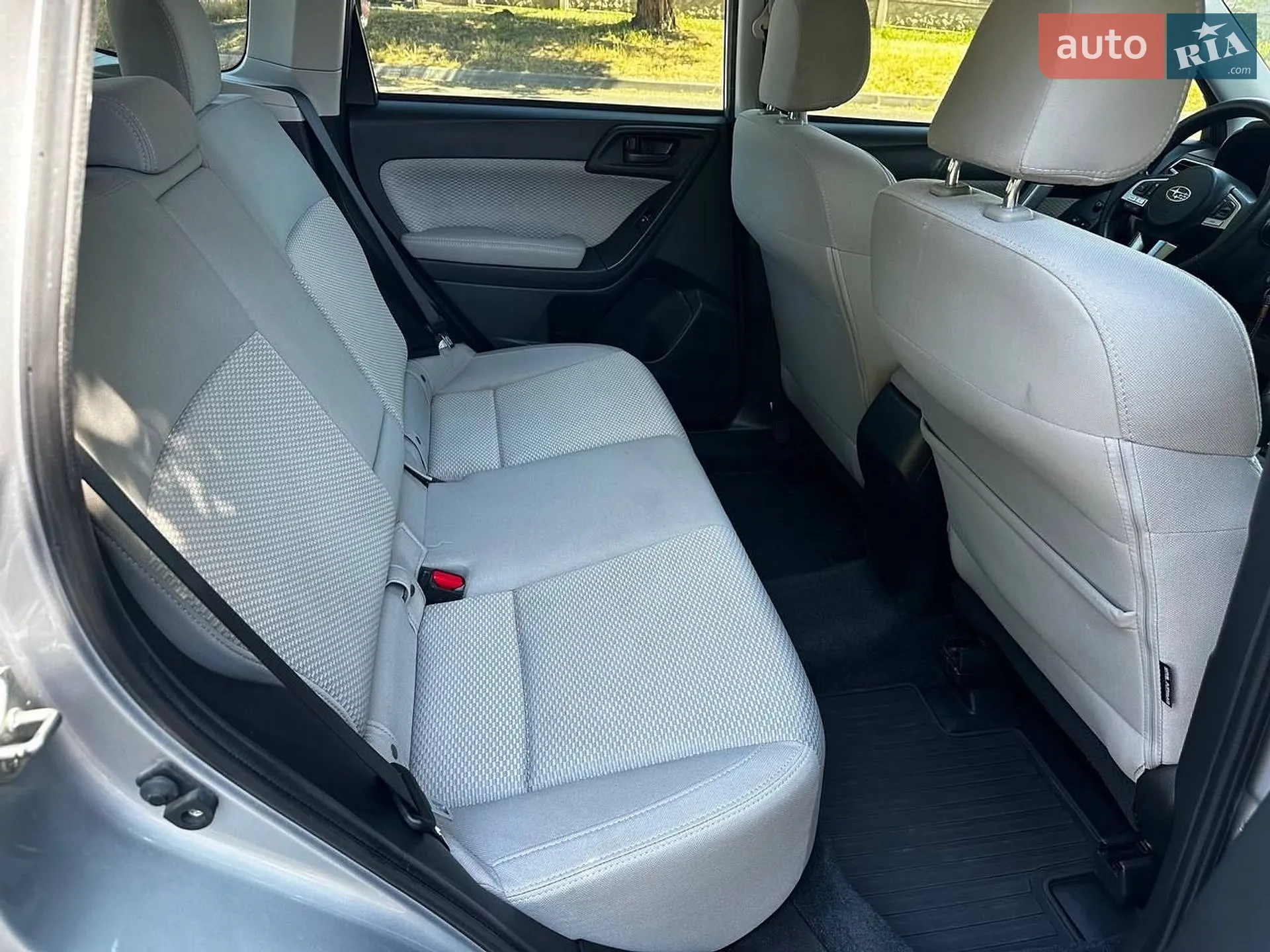 2017 Subaru Forester - мініатюра 19