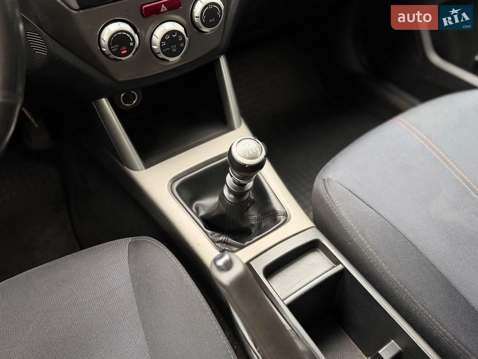 2010 Subaru Forester - мініатюра 38