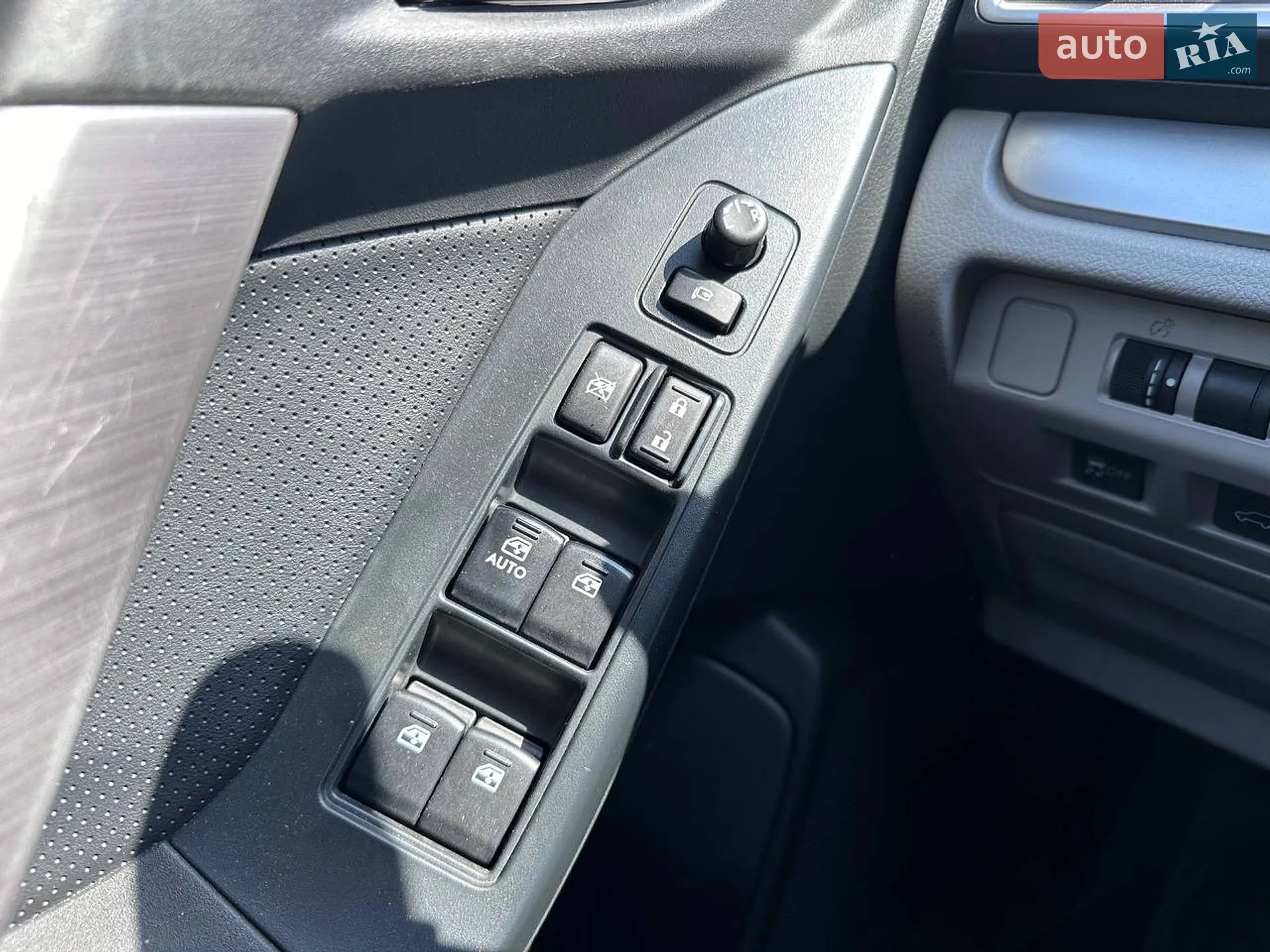 2016 Subaru Forester - мініатюра 16