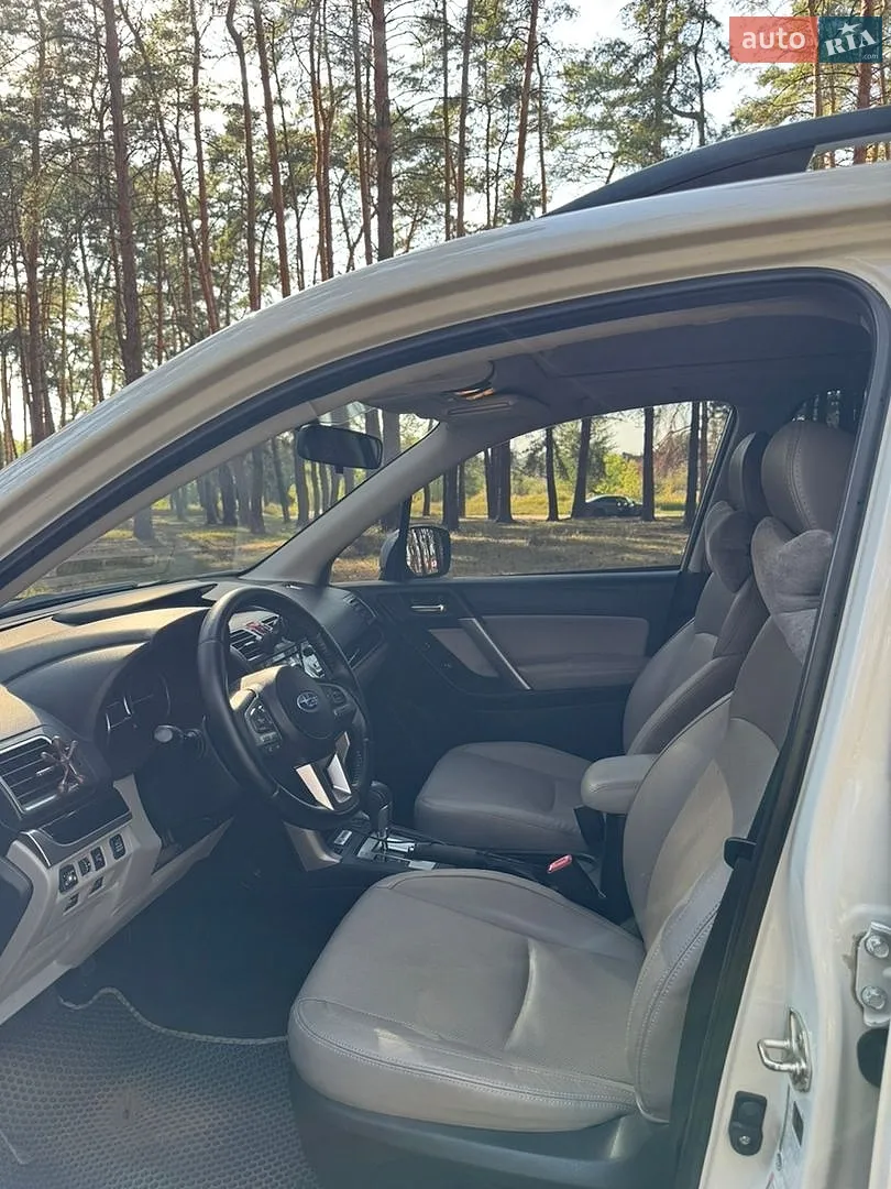 2017 Subaru Forester - мініатюра 7
