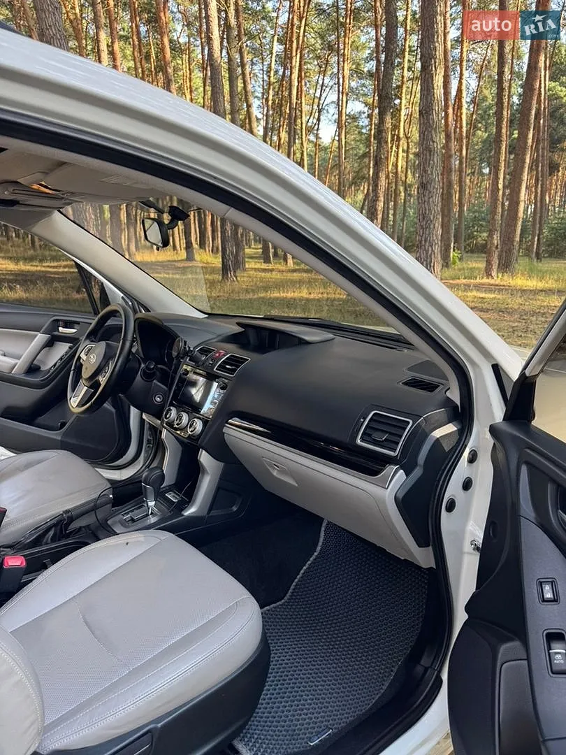 2017 Subaru Forester - мініатюра 17