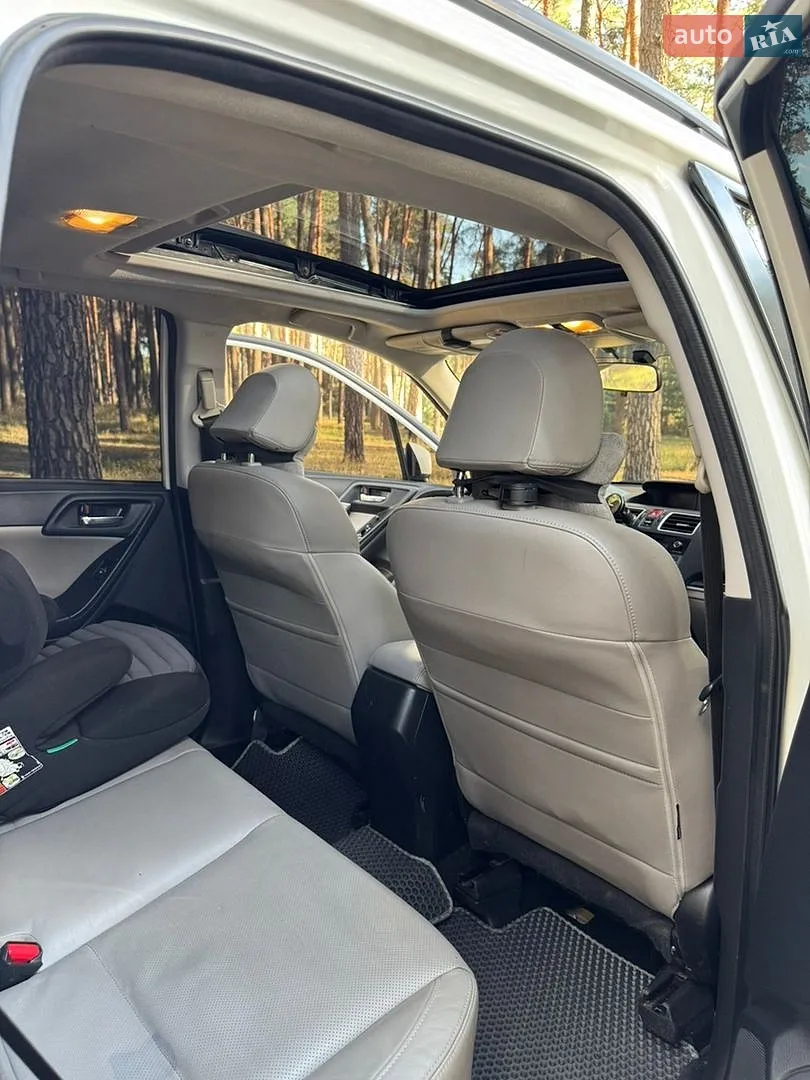 2017 Subaru Forester - мініатюра 8