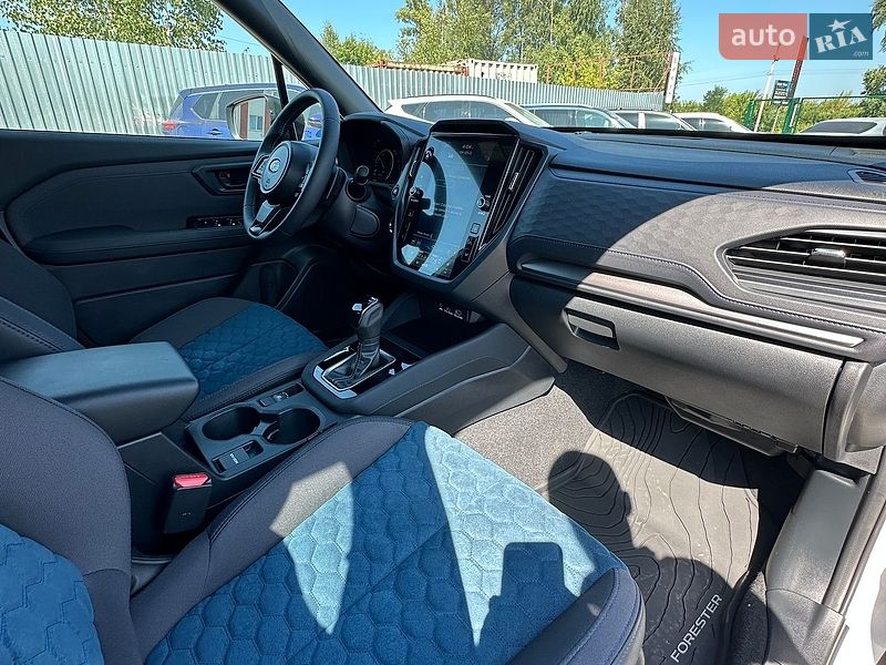Внедорожник / Кроссовер Subaru Forester 2025 в Белогородке