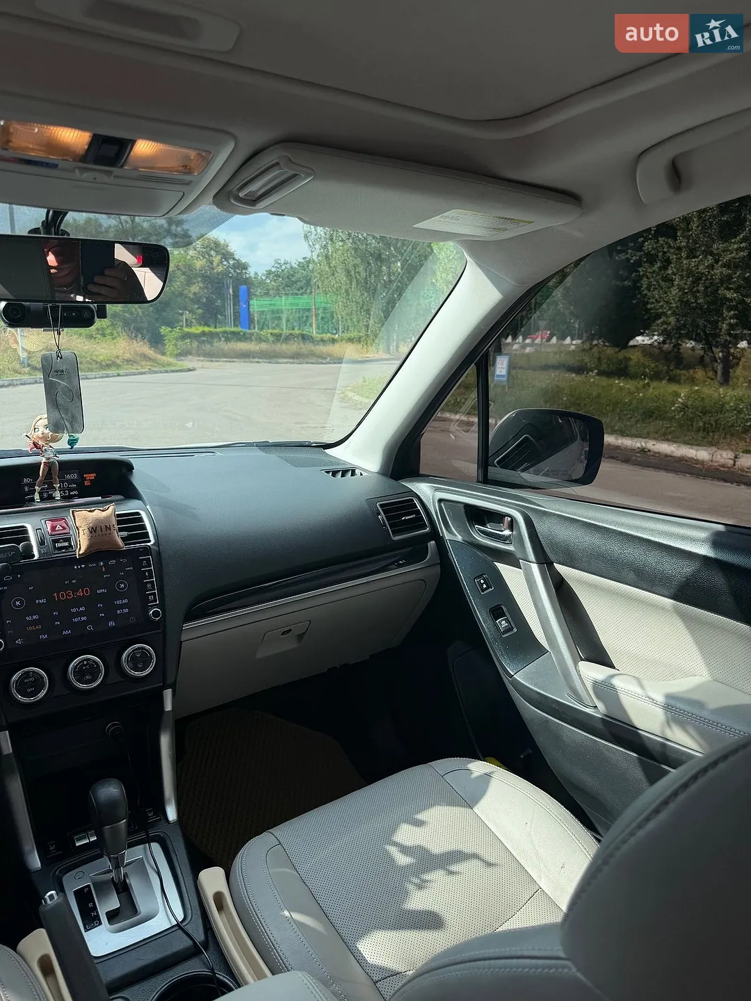2017 Subaru Forester - мініатюра 16