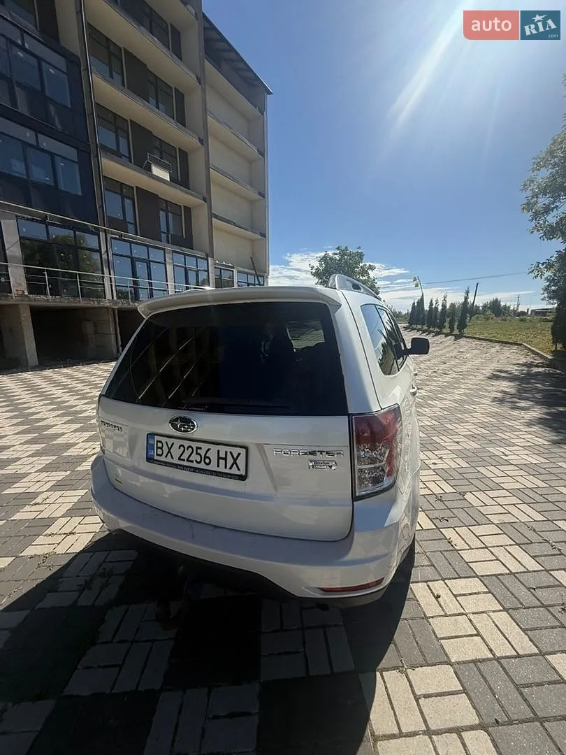 2010 Subaru Forester - мініатюра 8