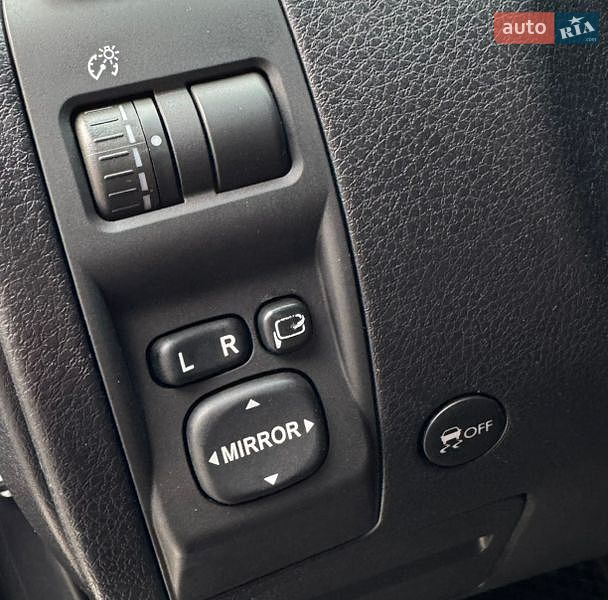 Позашляховик / Кросовер Subaru Forester 2011 в Києві