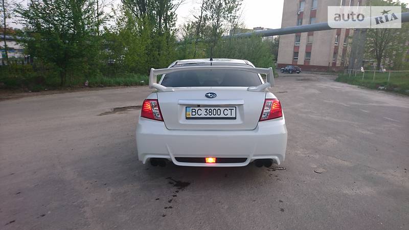 Седан Subaru Impreza WRX STI 2010 в Львове