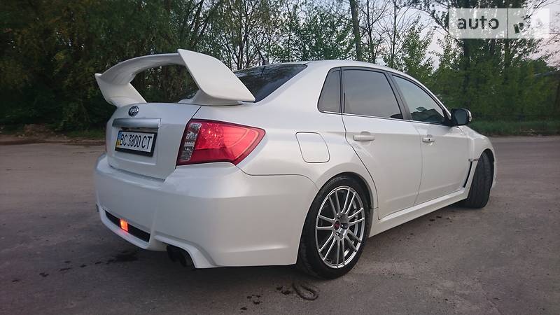 Седан Subaru Impreza WRX STI 2010 в Львове