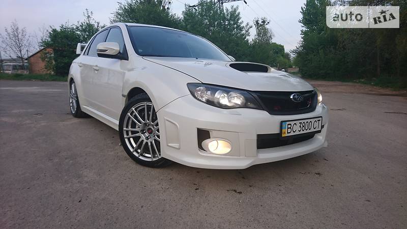 Седан Subaru Impreza WRX STI 2010 в Львове