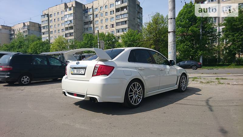 Седан Subaru Impreza WRX STI 2010 в Львове