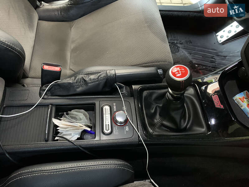 Хэтчбек Subaru Impreza WRX STI 2008 в Киеве