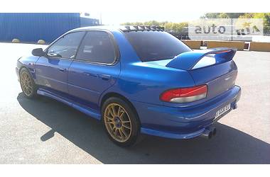 Седан Subaru Impreza 1999 в Киеве