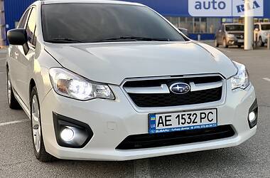 Хетчбек Subaru Impreza 2014 в Дніпрі