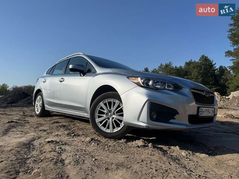Хэтчбек Subaru Impreza 2018 в 