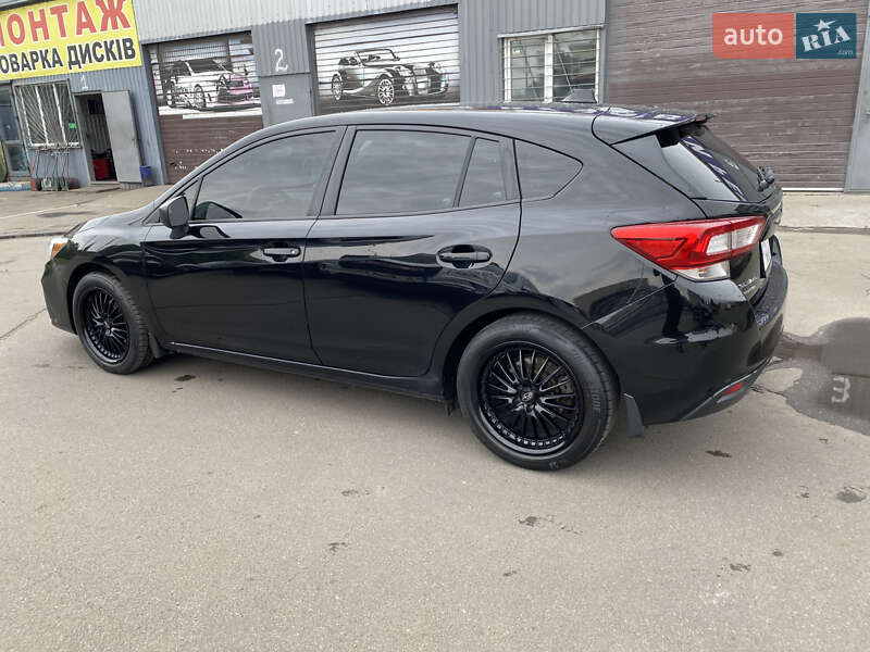 Хэтчбек Subaru Impreza 2017 в Киеве