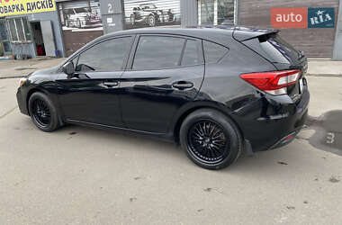 Хэтчбек Subaru Impreza 2017 в 