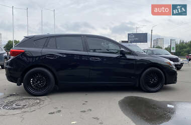 Хэтчбек Subaru Impreza 2017 в 