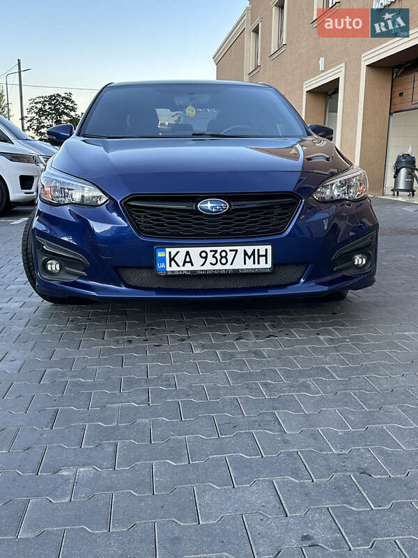 Седан Subaru Impreza 2017 в Киеве