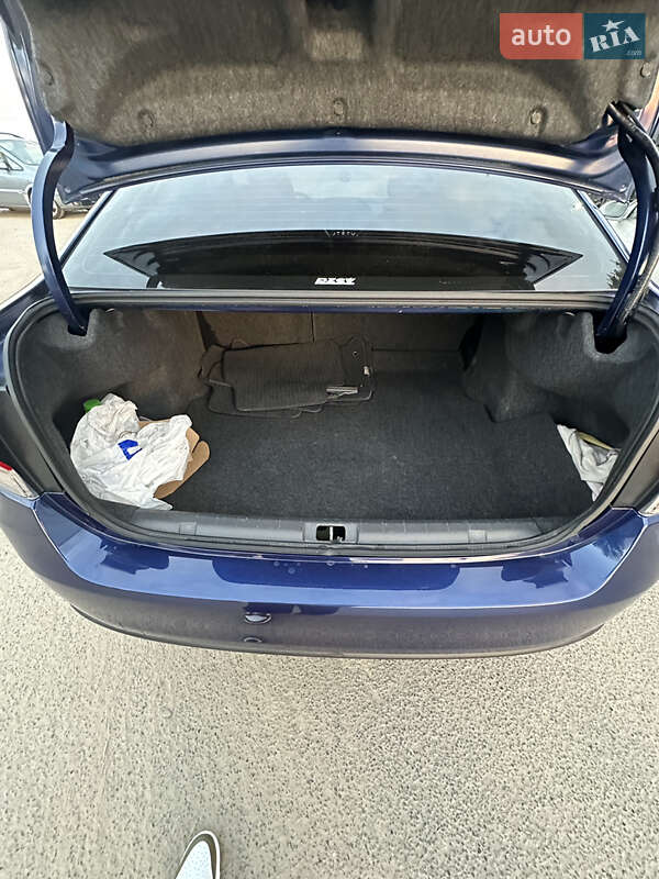 Седан Subaru Impreza 2017 в Киеве