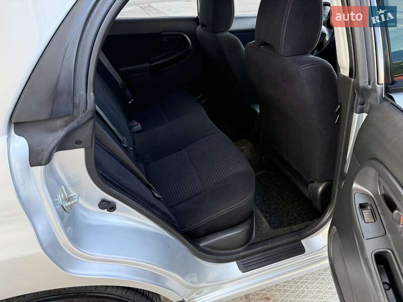 Седан Subaru Impreza 2004 в Харькове