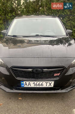 Хэтчбек Subaru Impreza 2017 в Киеве