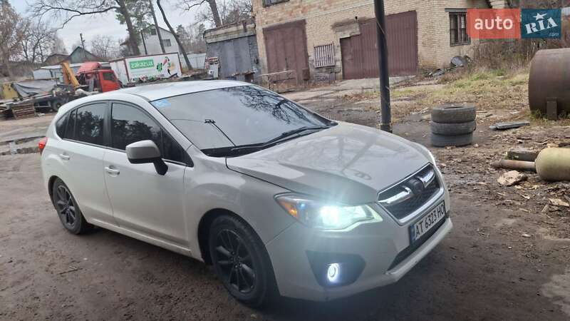 Хэтчбек Subaru Impreza 2012 в Буче