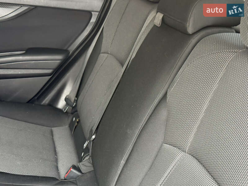 Седан Subaru Impreza 2017 в Днепре