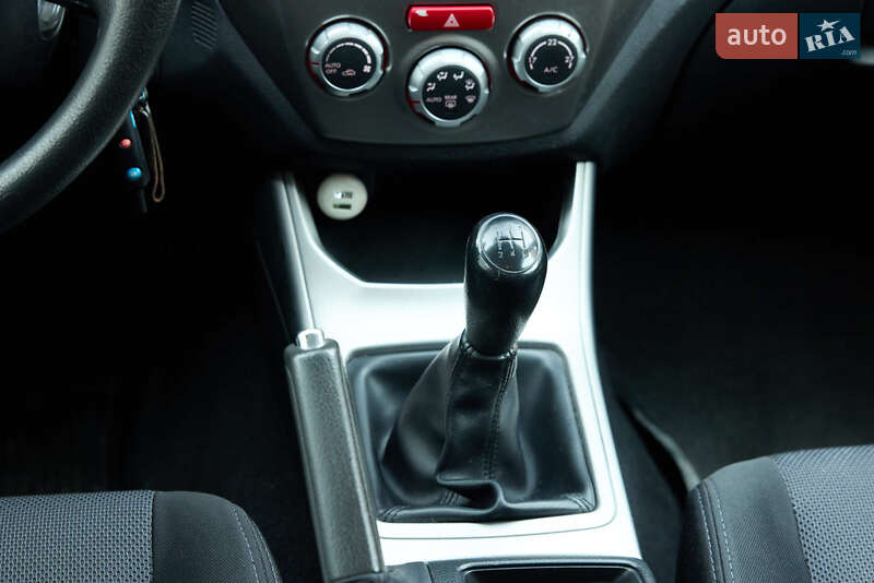 Седан Subaru Impreza 2008 в Киеве