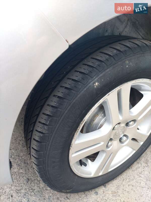 Хэтчбек Subaru Justy 2009 в Хмельницком фото 3 Хэтчбек Subaru Justy 2009 в Хмельницком