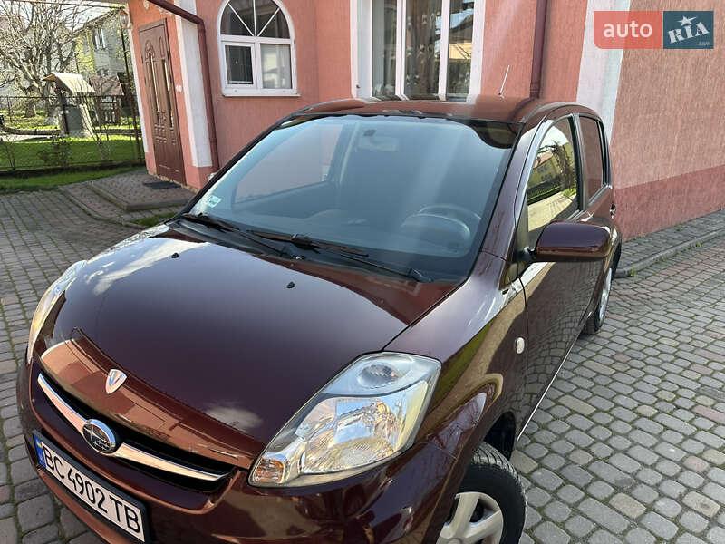 Хетчбек Subaru Justy 2009 в Дрогобичі